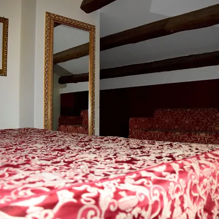 La Torre فندق Moie